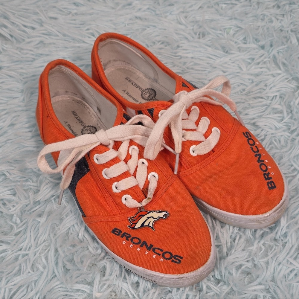 Bradford Exchange Denver Broncos NFL Orange/White/Navy Lace-Up Shoes Size 8